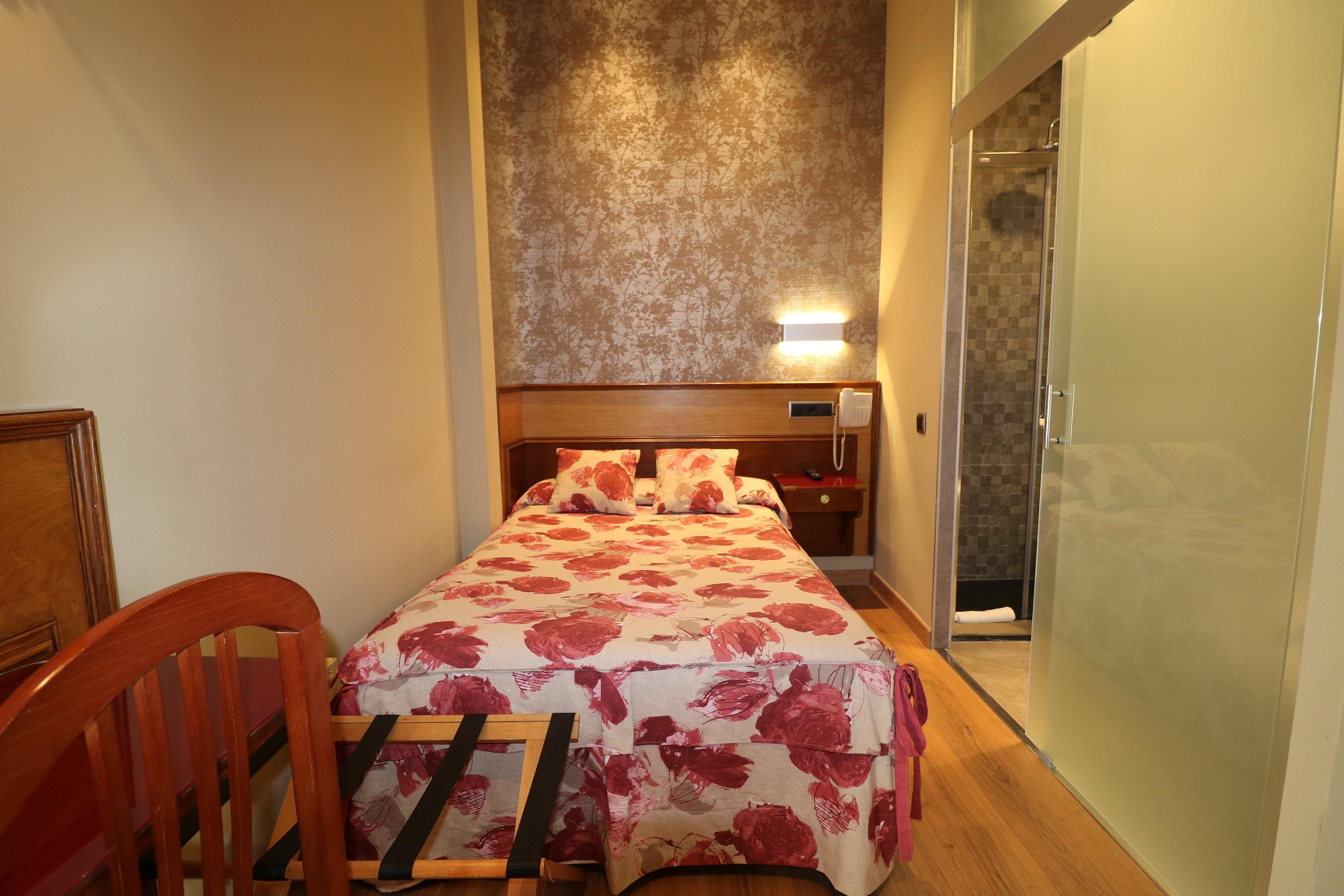 Hostal Hispano - Argentino Gran Via Madrid Ngoại thất bức ảnh