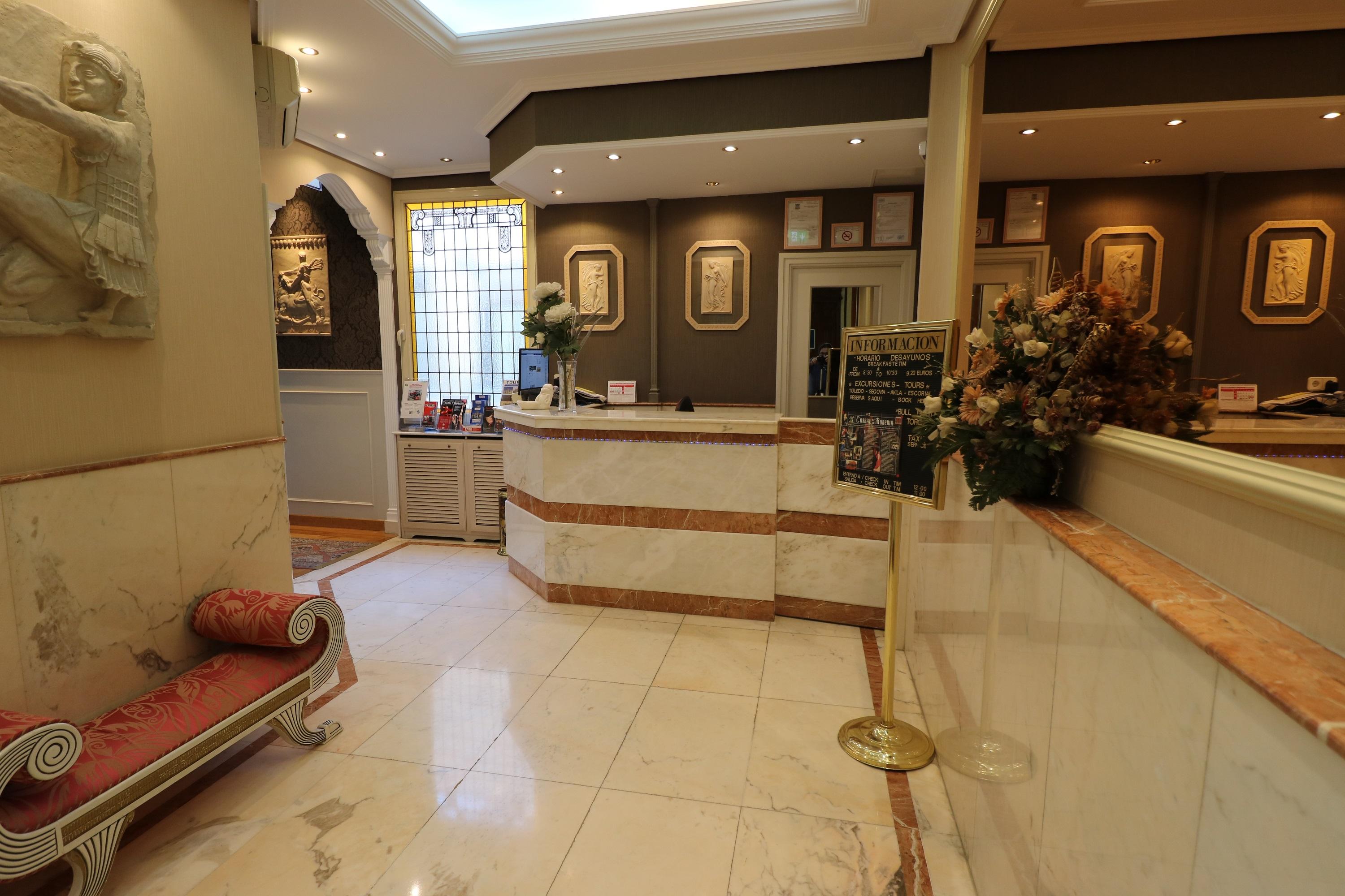 Hostal Hispano - Argentino Gran Via Madrid Ngoại thất bức ảnh